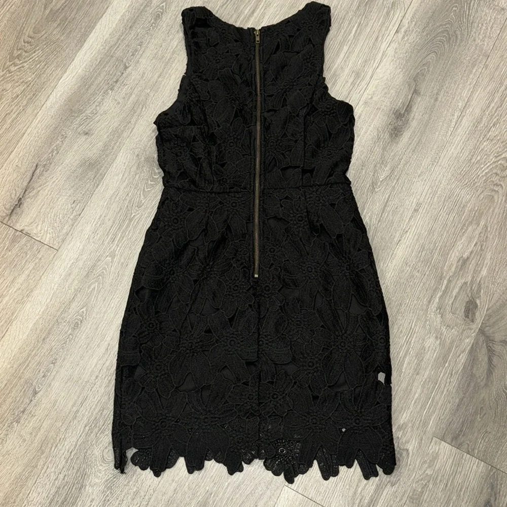 Lace Crochet ASTR The Black Label Women’s Black Sleeveless Midi Dress Medium - Picture 6 of 16